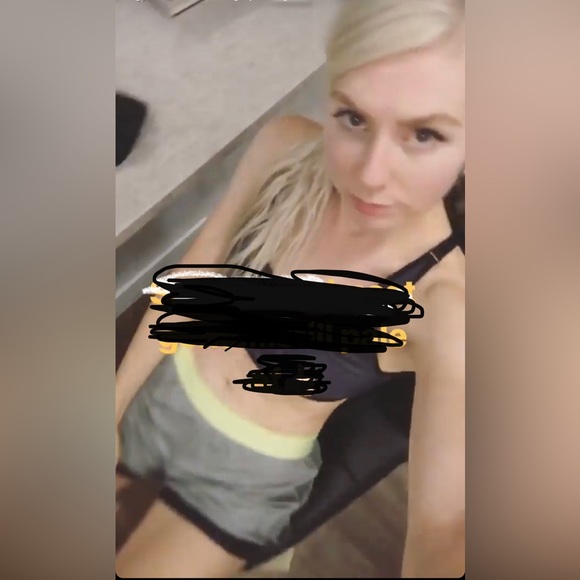 Used Under Armour workout shorts - Picture 3 of 3